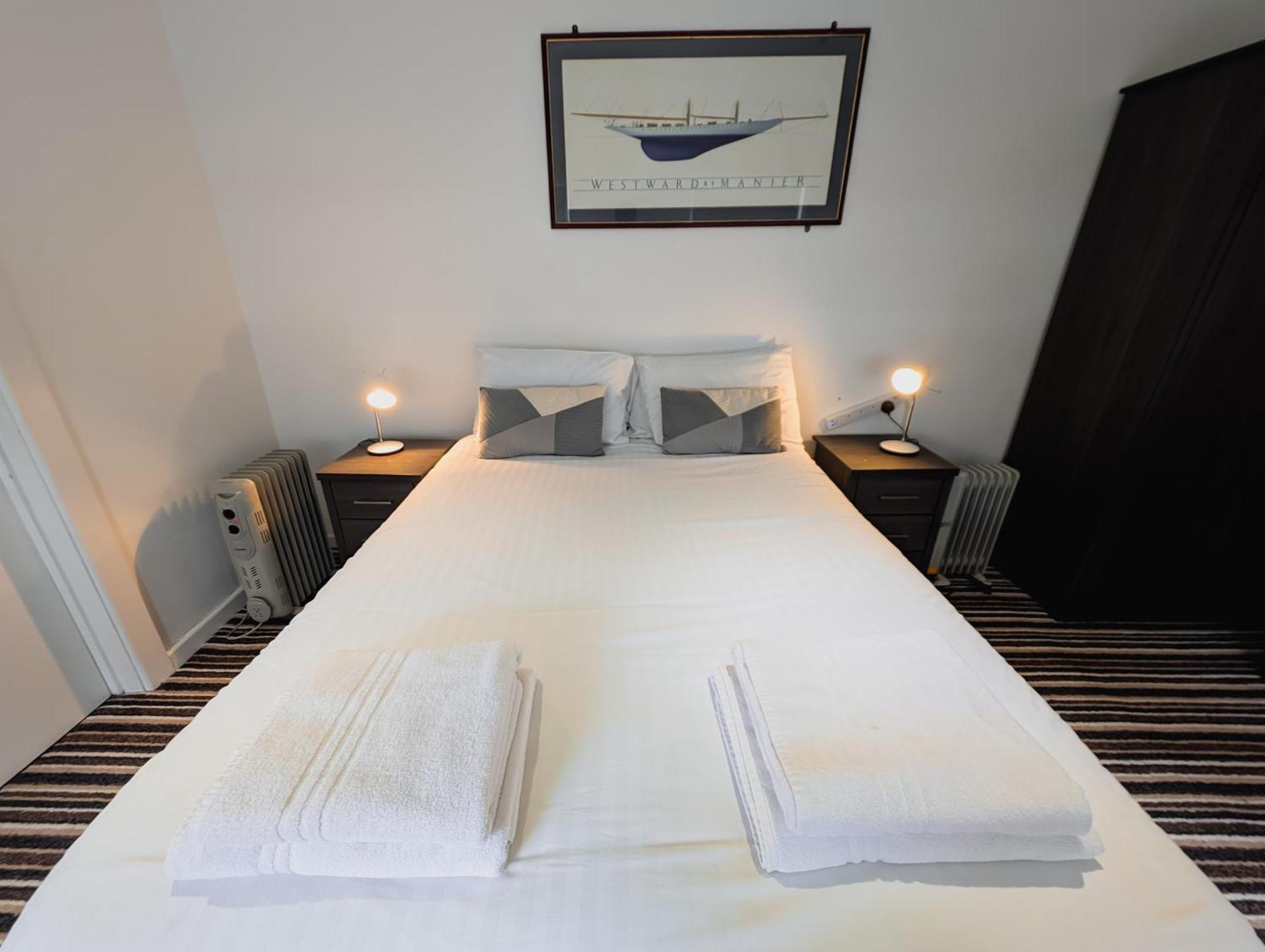 Bay & Harbour Holiday Apartments & Rooms Only Weston-super-Mare Exterior foto