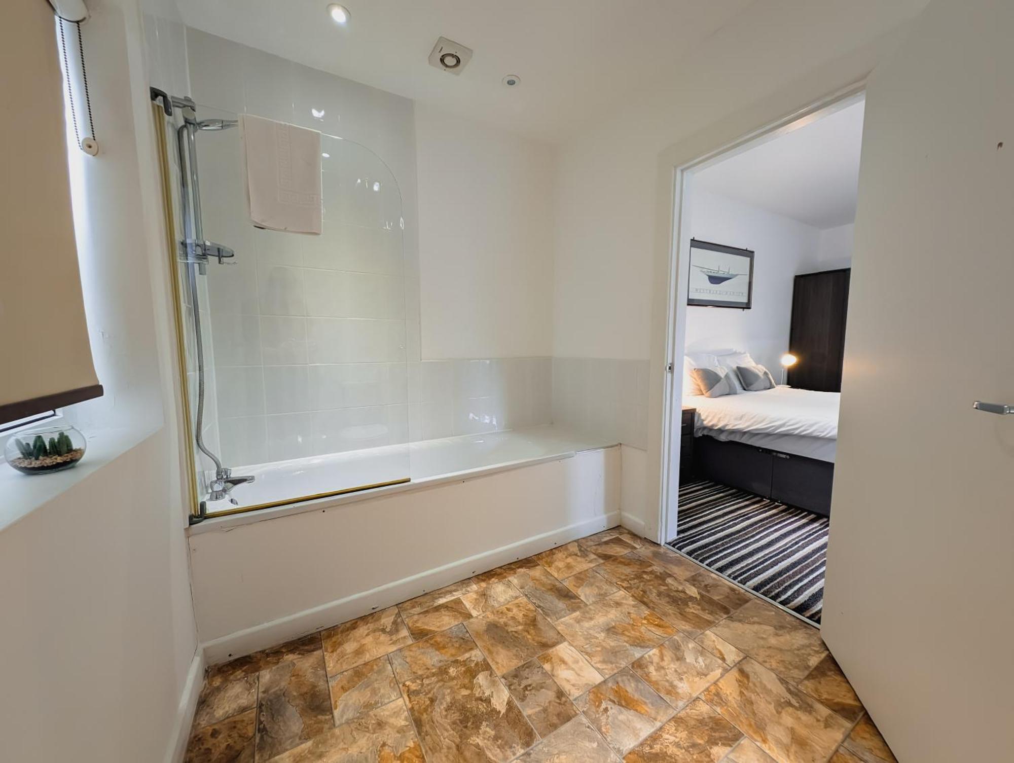 Bay & Harbour Holiday Apartments & Rooms Only Weston-super-Mare Exterior foto
